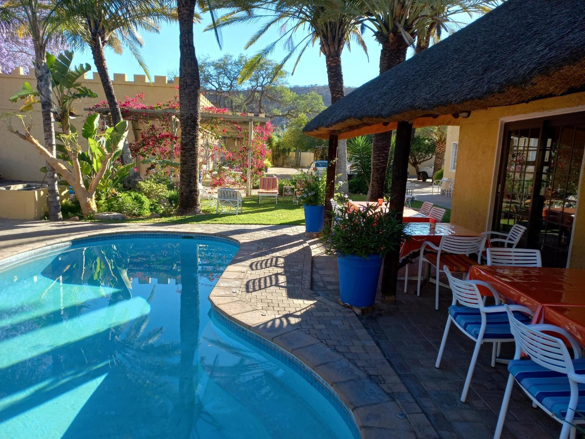 Capbon Guesthouse Windhoek Exteriör bild