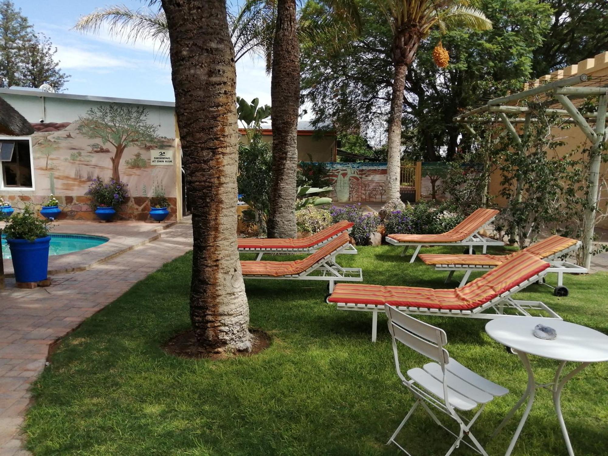 Capbon Guesthouse Windhoek Exteriör bild